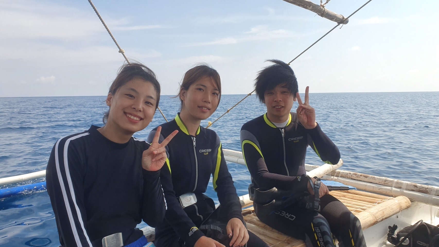 友達とダイビング