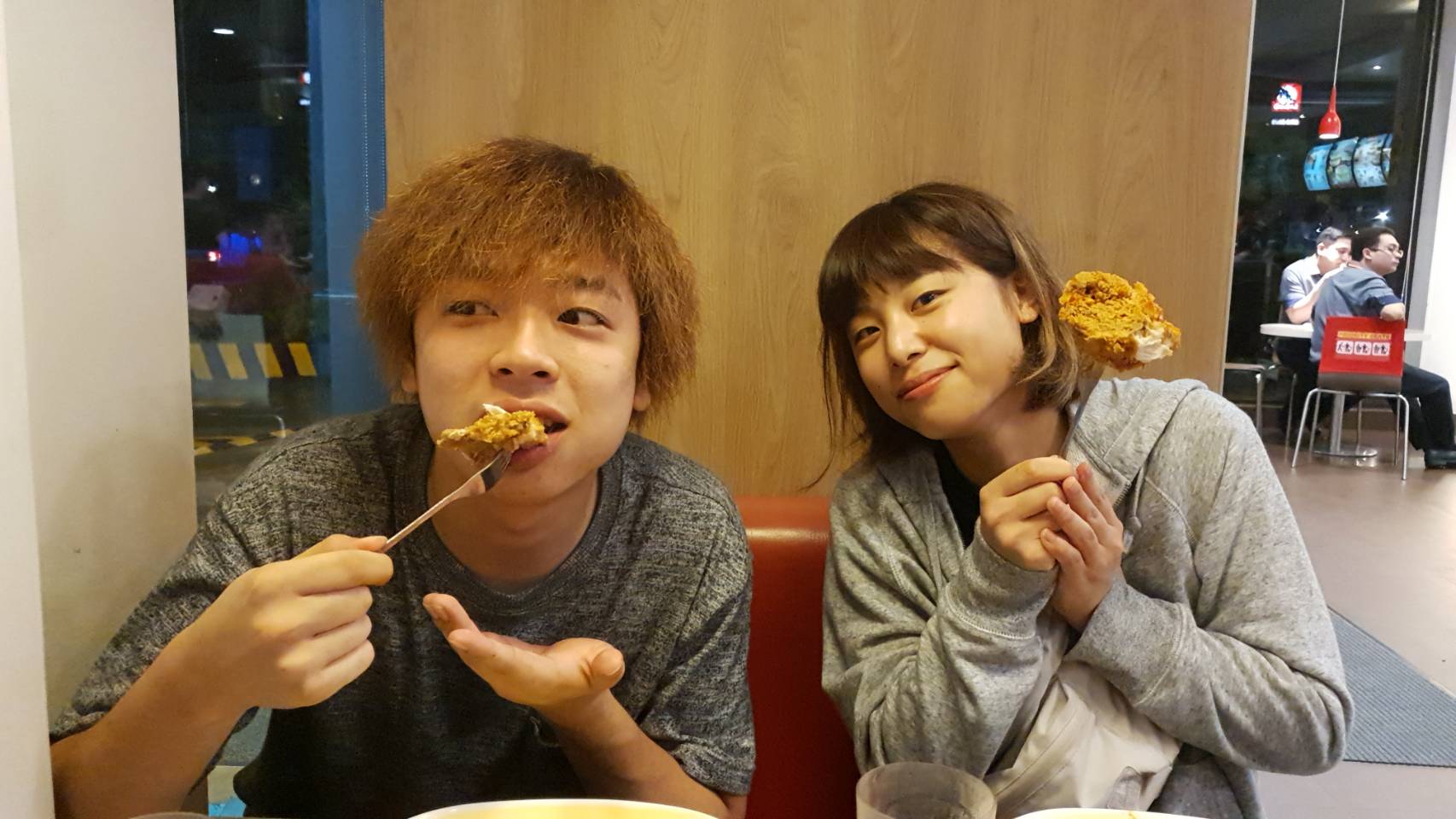 友達と外食中